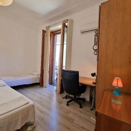 Private Room In A Quiet Apartment In The City Center Milán Exteriér fotografie