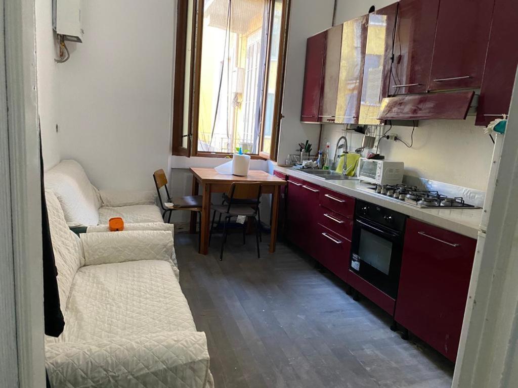 Private Room In A Quiet Apartment In The City Center Milán Exteriér fotografie